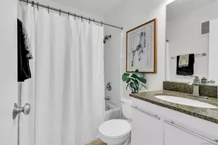 7425 Charmant Dr, San Diego, CA 92122 - Photo 22