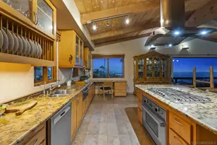 5832 La Jolla Corona Dr, La Jolla, CA 92037 - Photo 14