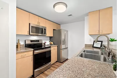  425 W Beech Street #303, San Diego, CA 92101 - Photo 14
