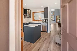 8647 Circle R Valley, Escondido, CA 92026 - Photo 6