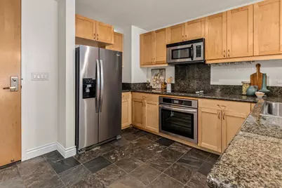  1150 J Street #204, San Diego, CA 92101 - Photo 12