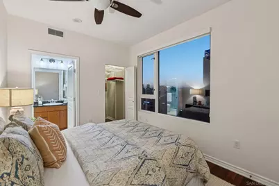  300 W Beech #608, San Diego, CA 92101 - Photo 16