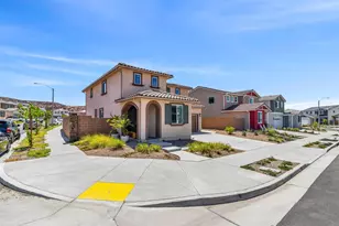 34470 Sakura, French Valley, CA 92596 - Photo 2
