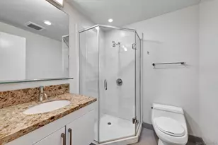 321 Tenth Ave, San Diego, CA 92101 - Photo 24