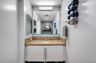 321 Tenth Ave, San Diego, CA 92101 - Photo 38