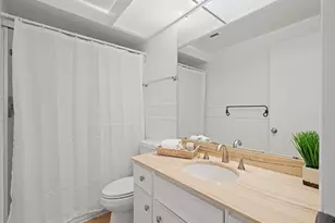 12140 Rancho Bernardo Dr, San Diego, CA 92128 - Photo 18