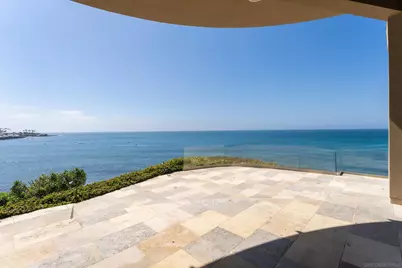  1828 Spindrift Dr, La Jolla, CA 92037 - Photo 18