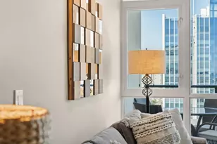 325 Seventh Ave, San Diego, CA 92101 - Photo 14