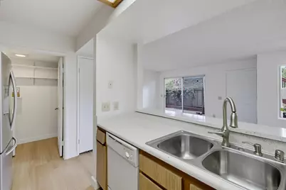  4030 Porte La Paz #90, San Diego, CA 92122 - Photo 8