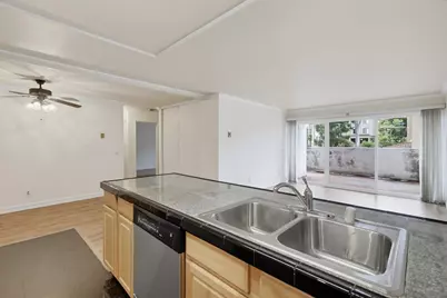  8332 Regents Rd #B, San Diego, CA 92122 - Photo 4