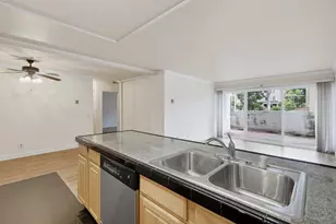 8332 Regents Rd, San Diego, CA 92122 - Photo 4