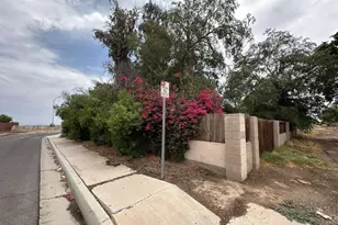 396 W Jones St, Brawley, CA 92227 - Photo 2