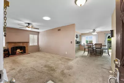  1802 Pamela Ln, Escondido, CA 92026 - Photo 4