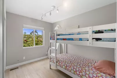  803 Wilbur Ave, San Diego, CA 92109 - Photo 22