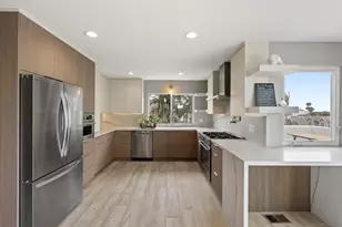 803 Wilbur Ave, San Diego, CA 92109 - Photo 12