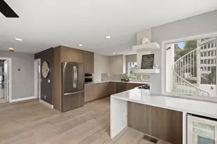 803 Wilbur Ave, San Diego, CA 92109 - Photo 18