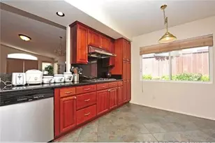 10872 Hasbrook Rd, San Diego, CA 92131 - Photo 4