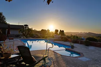  17505 Corte Lomas Verdes, Poway, CA 92064 - Photo 4