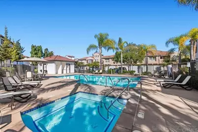  5064 Via Manos #B, Oceanside, CA 92057 - Photo 6