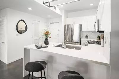  450 J #5151, San Diego, CA 92101 - Photo 6