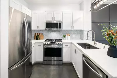  450 J #5151, San Diego, CA 92101 - Photo 4
