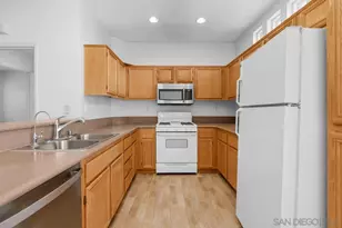 6073 Citracado, Carlsbad, CA 92009 - Photo 18