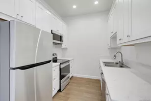8310 Regents Rd, San Diego, CA 92122 - Photo 4