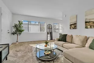 3800 Kendall St, San Diego, CA 92109 - Photo 2