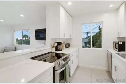  521 Arenas, La Jolla, CA 92037 - Photo 58