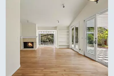  8223 Caminito Lacayo, La Jolla, CA 92037 - Photo 6