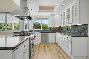 8223 Caminito Lacayo, La Jolla, CA 92037 - Photo 12