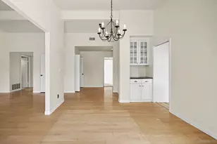 8223 Caminito Lacayo, La Jolla, CA 92037 - Photo 18