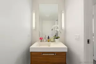 888 W E St, San Diego, CA 92101 - Photo 32