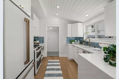 305 Pomona Ave, Coronado, CA 92118 - Photo 18
