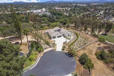  588 Twin Country Ln, Fallbrook, CA 92028 - Photo 4
