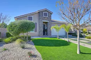 26549 Roseate Cir, Menifee, CA 92584 - Photo 2