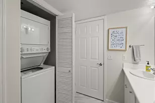 1970 Columbia St, San Diego, CA 92101 - Photo 20