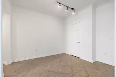  9263 Regents Rd #B108, La Jolla, CA 92037 - Photo 12