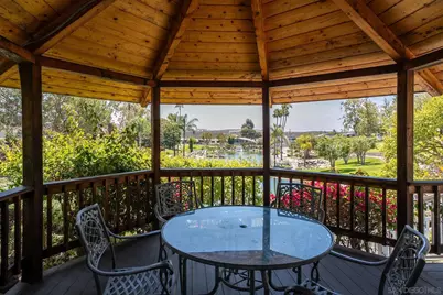  284 Picnic View Ln, Oceanside, CA 92056 - Photo 14