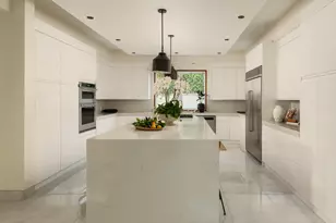 7911 El Paseo Grande, La Jolla, CA 92037 - Photo 16