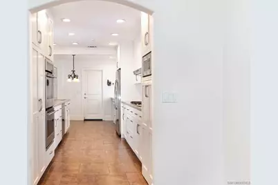  5629 Caminito Isla, La Jolla, CA 92037 - Photo 14