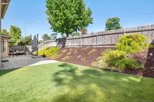 8395 Suntree Pl, San Diego, CA 92119 - Photo 34