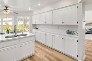 8395 Suntree Pl, San Diego, CA 92119 - Photo 16