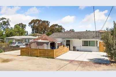  160 Cedar Street, El Cajon, CA 92021 - Photo 2