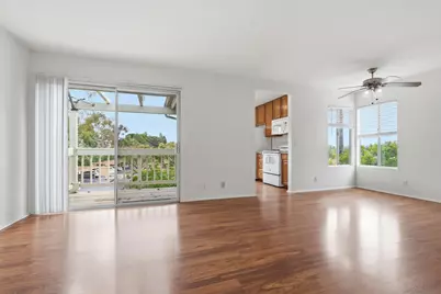  236 Diamond Way #Unit 250, Vista, CA 92083 - Photo 2
