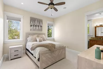  6324 La Pintura Dr, La Jolla, CA 92037 - Photo 30