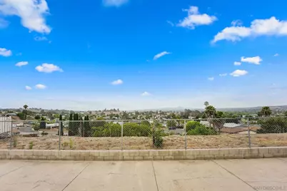  656 Flora Dr, Oceanside, CA 92057 - Photo 18