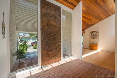  5643 Bloch St, San Diego, CA 92122 - Photo 2