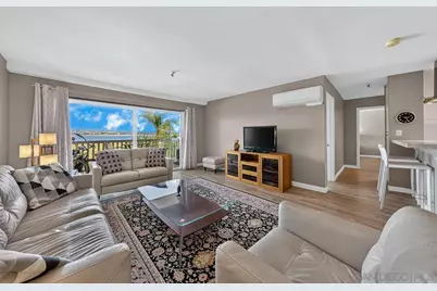  4015 Crown Point Dr. #310, San Diego, CA 92109 - Photo 2