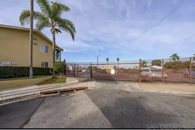  905 E 4th Street #6, National City, CA 91950 - Photo 26